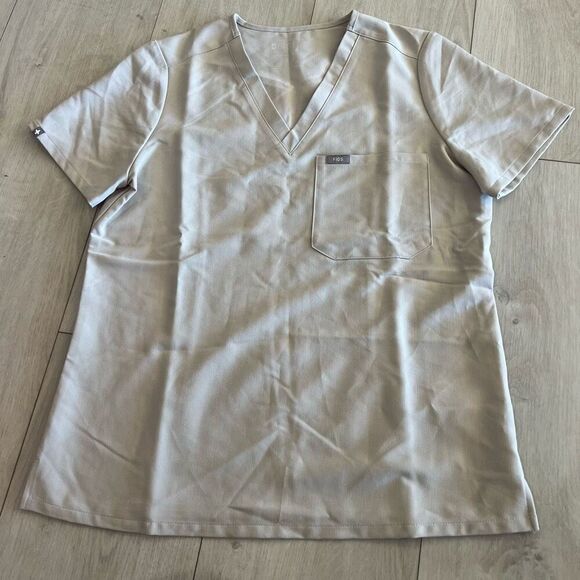 Figs Tops - Fig woman scrubs top size M